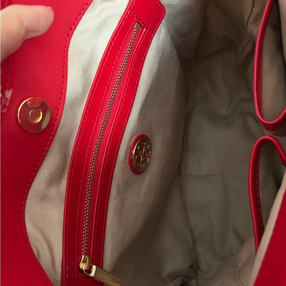 Tory Burch Red Dipped Canvas Stacked Logo Tote Has Minor Cleaning Callouts GUC - Picture 11 of 16